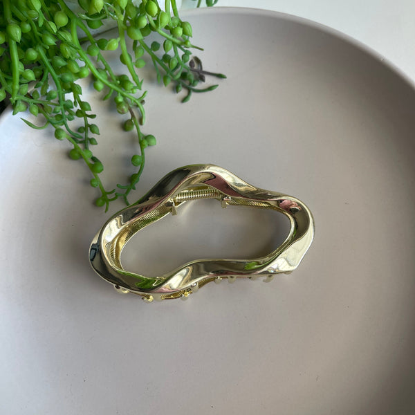 Gold Metal Wave Claw